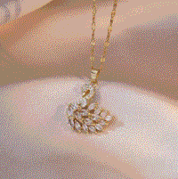 Swan Zircon Pendant Digitalshoper